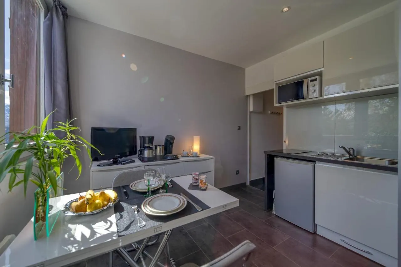 Antares Apartment Villarembert 0*,